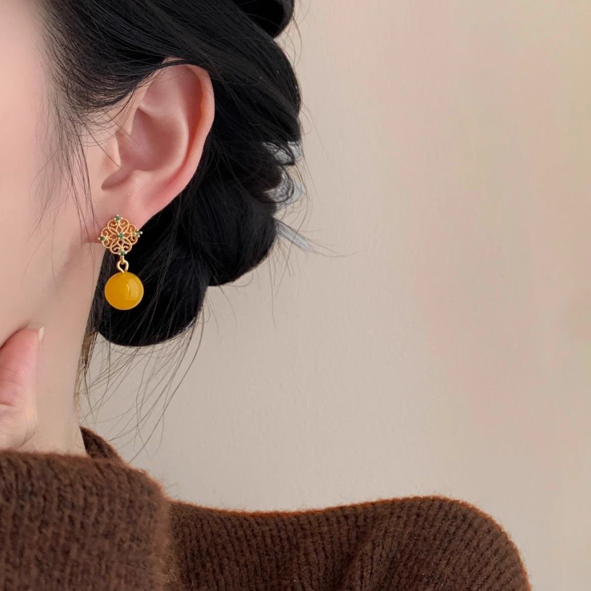 Pendientes chinos color mostaza y verde